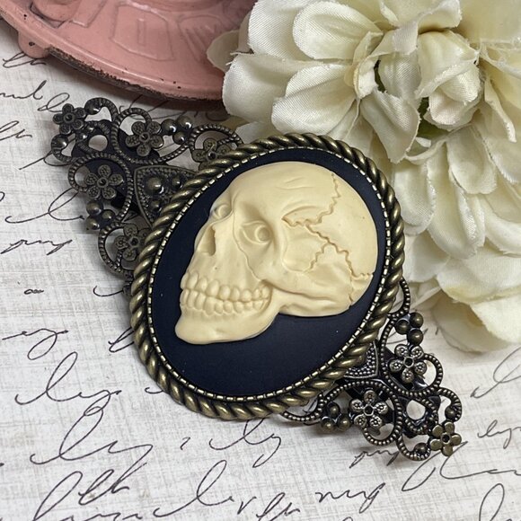 Skull Gothic Morbid Sugar Demon Festival Cameo Pin Hair Clip Jewelry Comb xmas - Picture 6 of 11